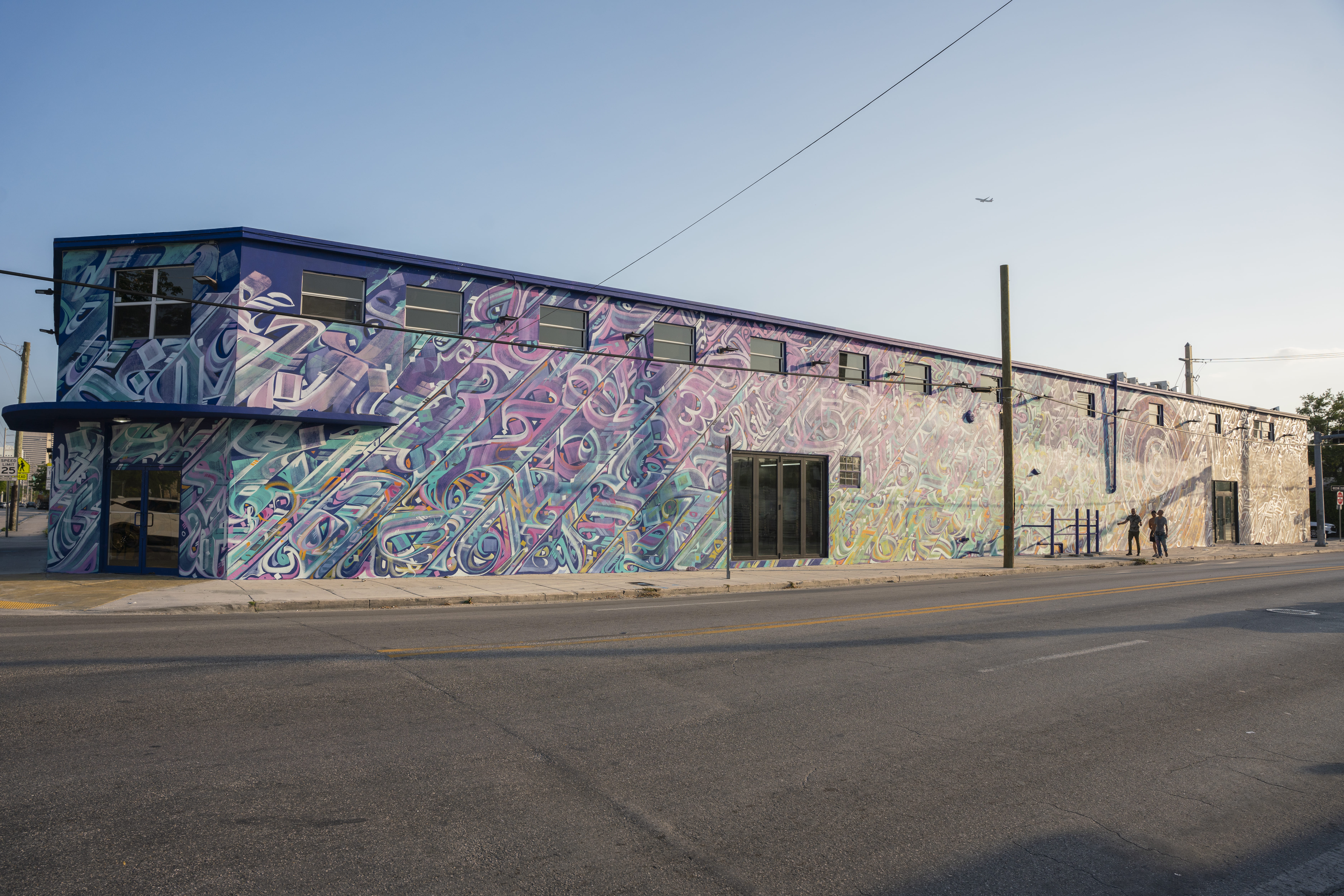 Fresque murale de 600m2 réalisée à Miami pour KUFA Gallery