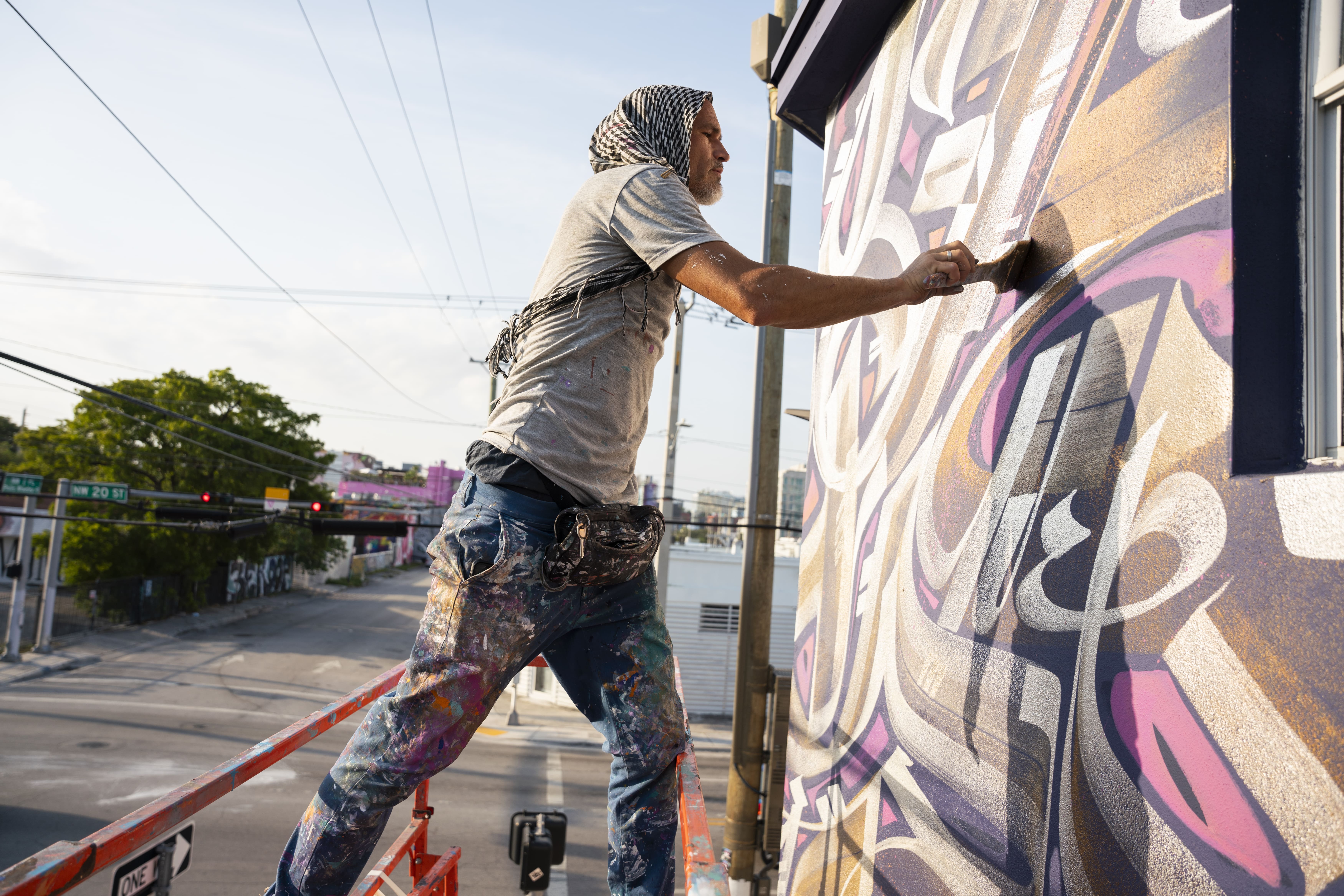 Fresque murale de 600m2 réalisée à Miami pour KUFA Gallery