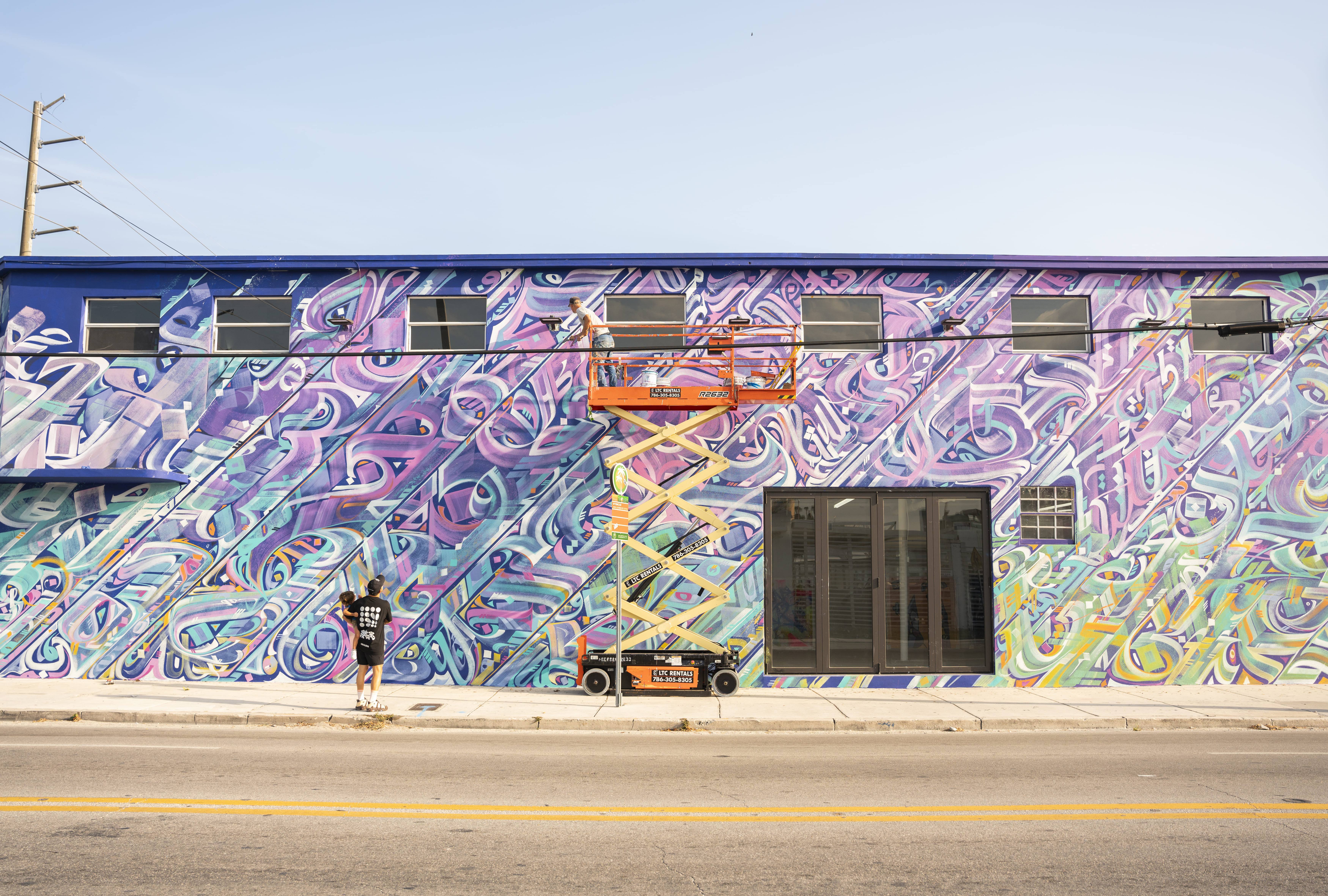 Fresque murale de 600m2 réalisée à Miami pour KUFA Gallery